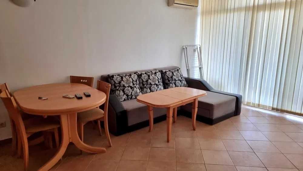 Дава се под наем Двустаен апартамент в к.к. Слънчев бряг - 60 кв.м за 300 € - Снимка #9