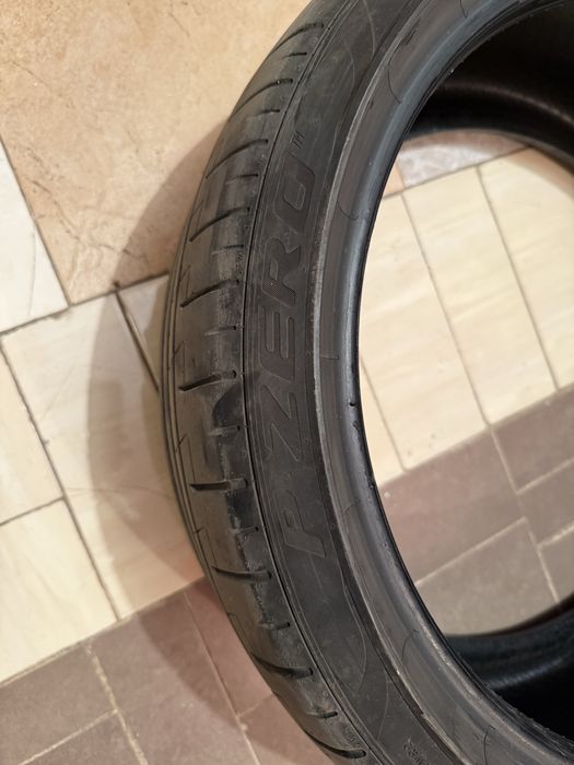 2 бр. Летни гуми Pirelli P Zero 245/35/19