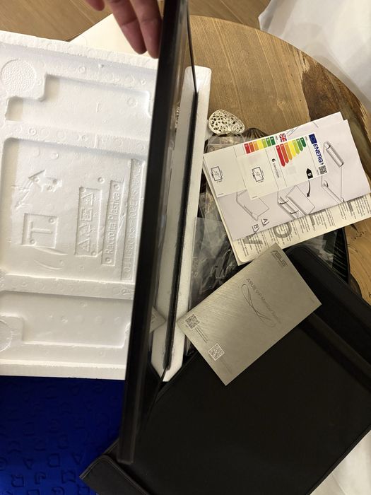 Монитор дисплей ASUS MB 166C