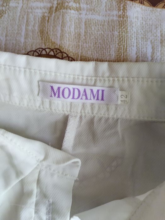 Продаю школьную кофточку для девочки