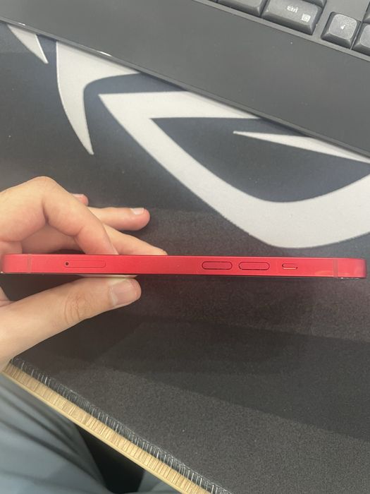 Продается iphone 13 Red product