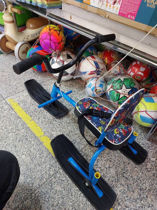 Детский аргамак с ручкой и спинкой