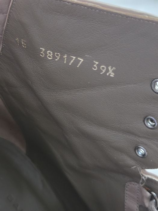 Продам фирменные ботинки