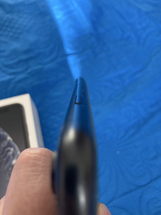 Продам iPhone xr. 64 гиг