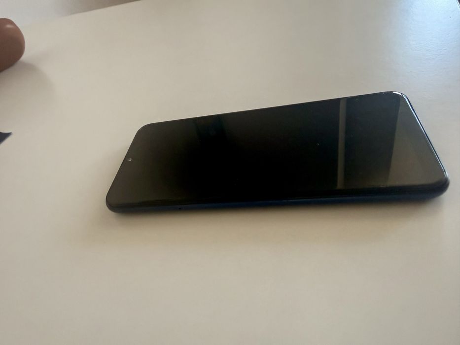 Samsung Galaxy A20e – stare foarte bună, complet funcțional