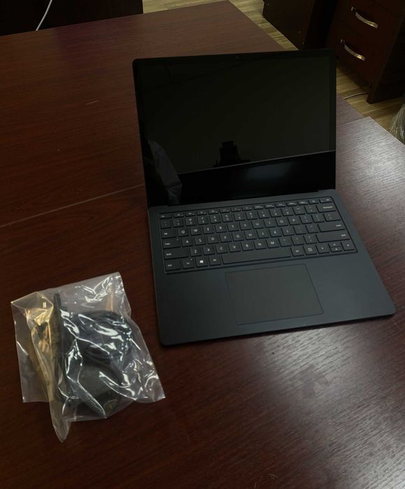 Micrasoft surface laptop 3