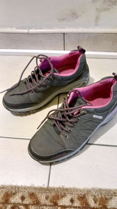 Сезони обувки от Тему