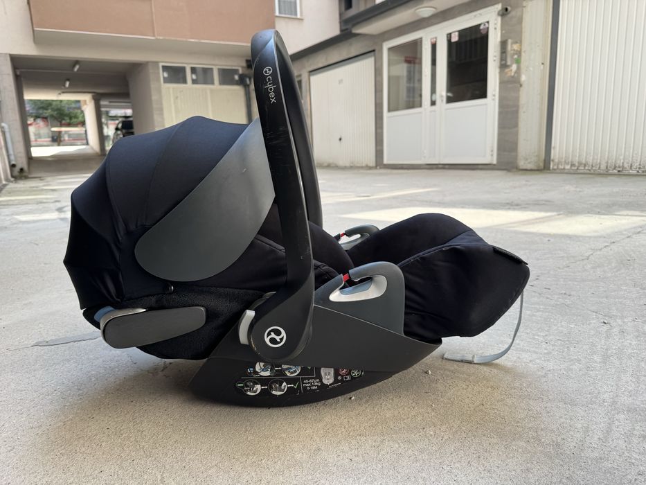 Кошче за кола Cybex Cloud Z + iso fix база и адаптери за шаси