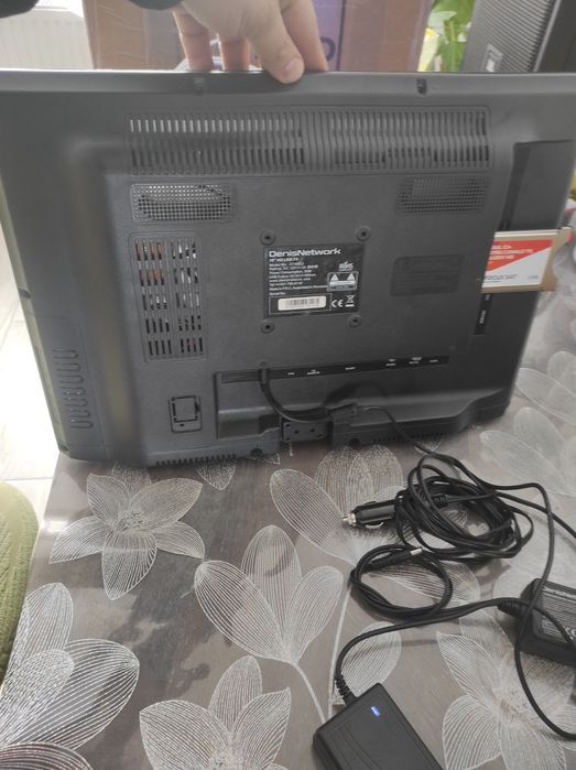 Televizor auto cu încărcător 12/24 și modul CI+ de la focus Sat