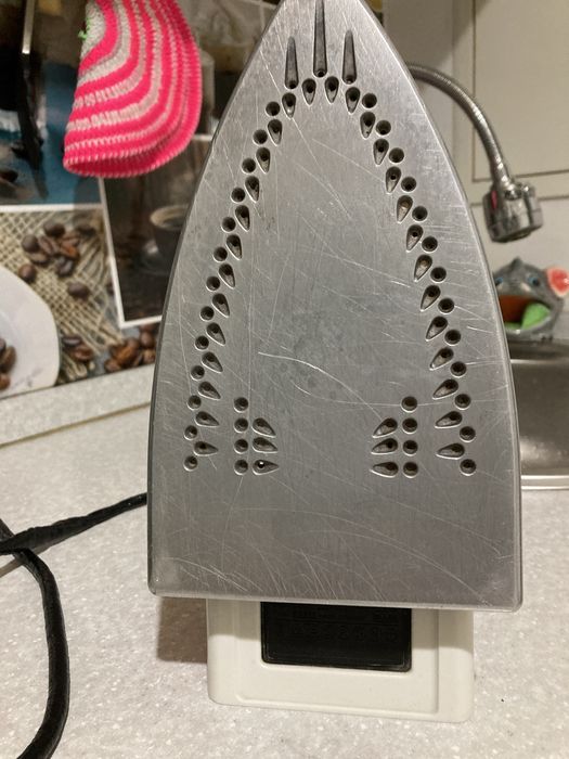 П р о д а ю   утюг