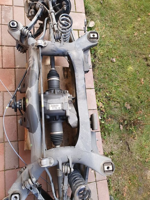 Punte spate BMW F30 F36 Seria 3, bascula, articulatie brate spate BMW