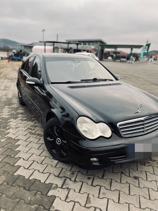 MERCEDES-BENZ C-Class 2005 — imagine 4