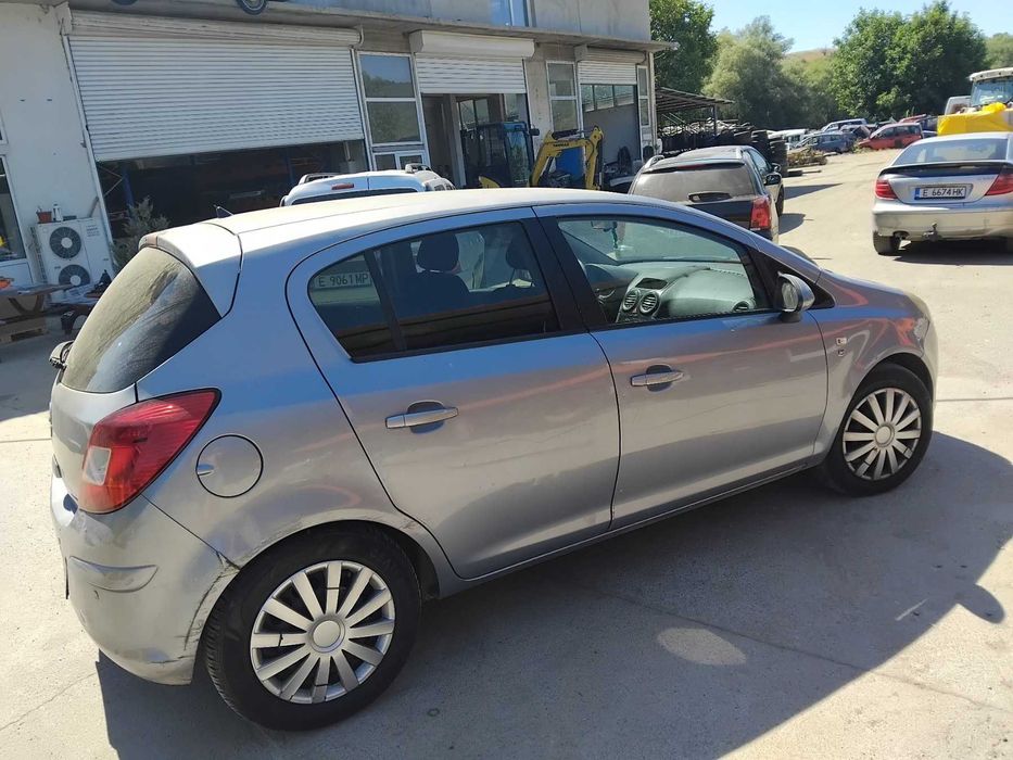 Opel Corsa-1.2 газ/бензин/2010г/80к.с.-на части