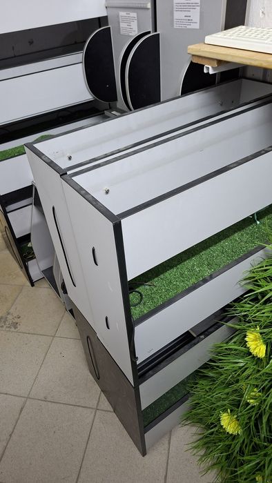 Кашпо с искусственной зеленью