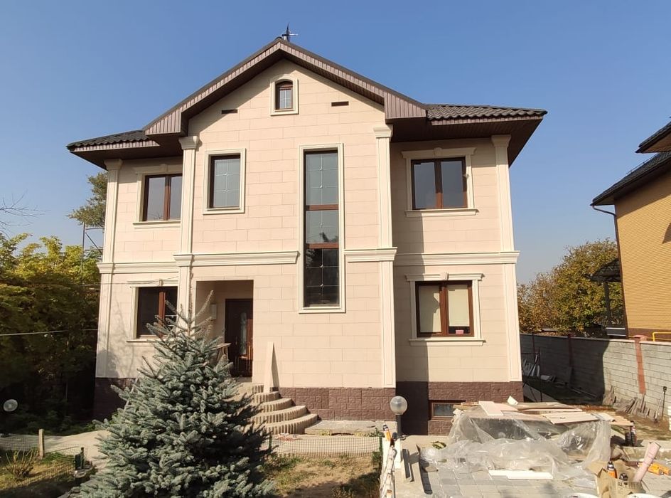 Строительство домов под ключ
Строительная бригада выполняет работы по