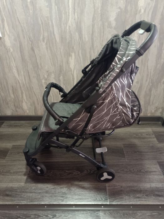 Детская коляска б/у,в хорошем состоянии.