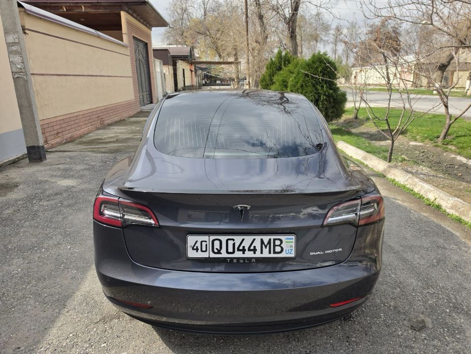 Tesla Model 3 Standard Plus