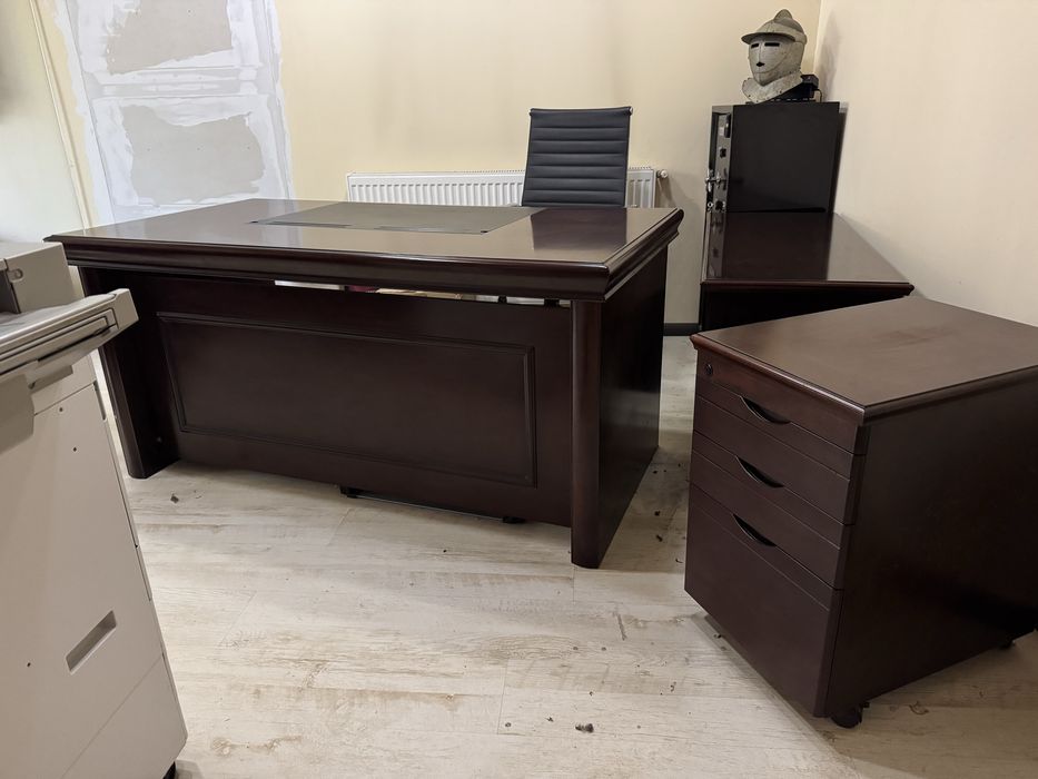 Mobilier Birou  cabinete Avocatura/notariat etc.