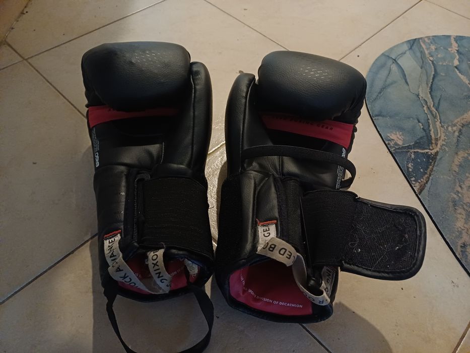 Боксови ръкавици 12oz – Отлично състояние