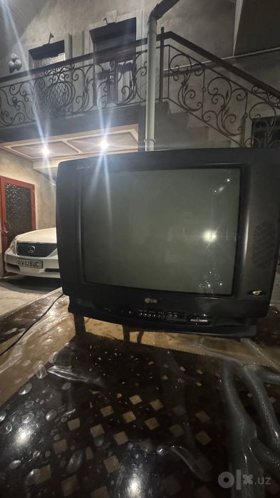 Televizor Tv Телевизор Тв сотилади б у Narxi kelishiladii