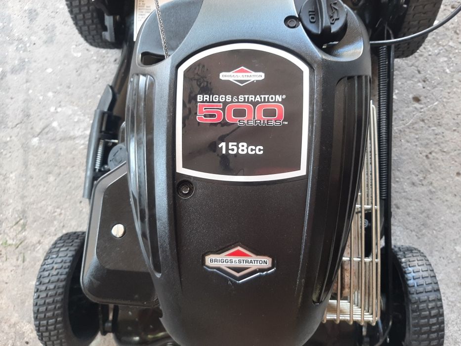 Masina de tuns iarba nemtesc cu motor benzina 4timpi Brigs seria 500
