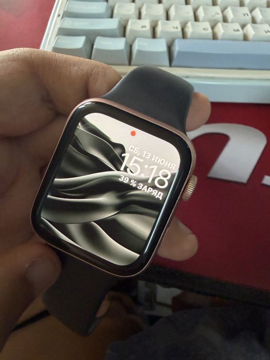 Iwatch 4 44mm rose gold ideal