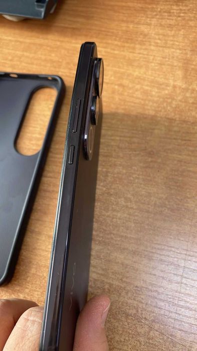 Продам смартфон Vivo V50 Lite 8/256GB Phantom Black