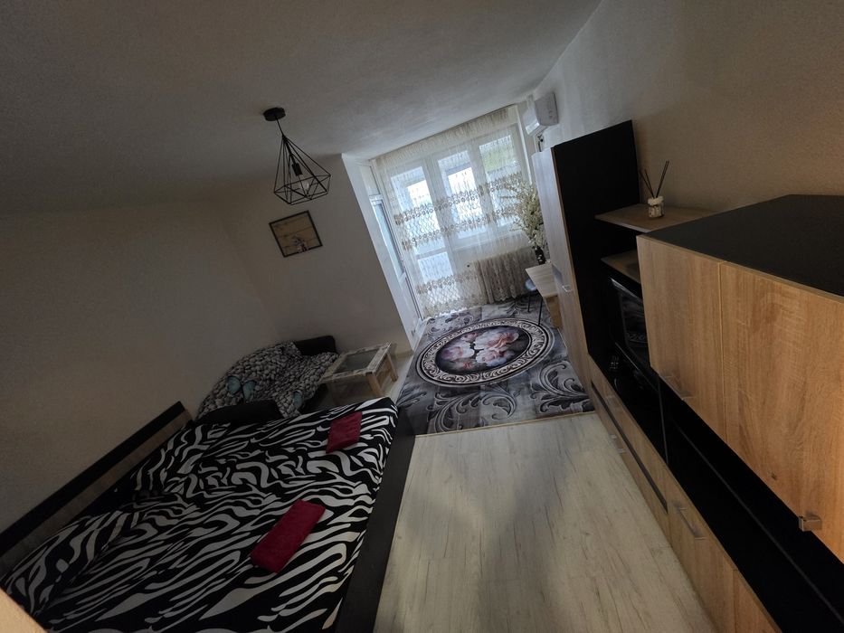 Regim hotelier sector 3Titan,Autoperugia,Metrou Costin Georgian ,Miniș