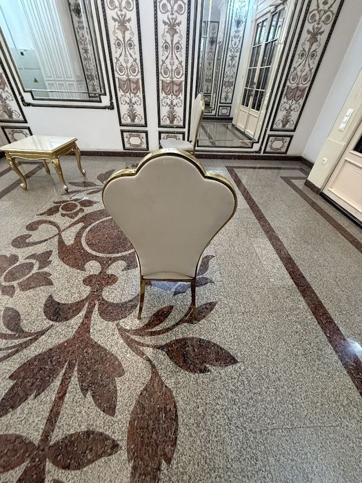 Kafe va restoranlar uchun stullar
