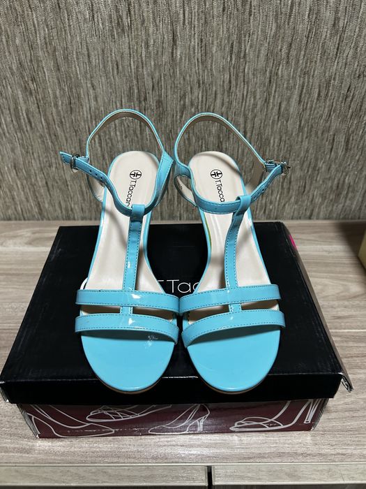 Женская обувь новая