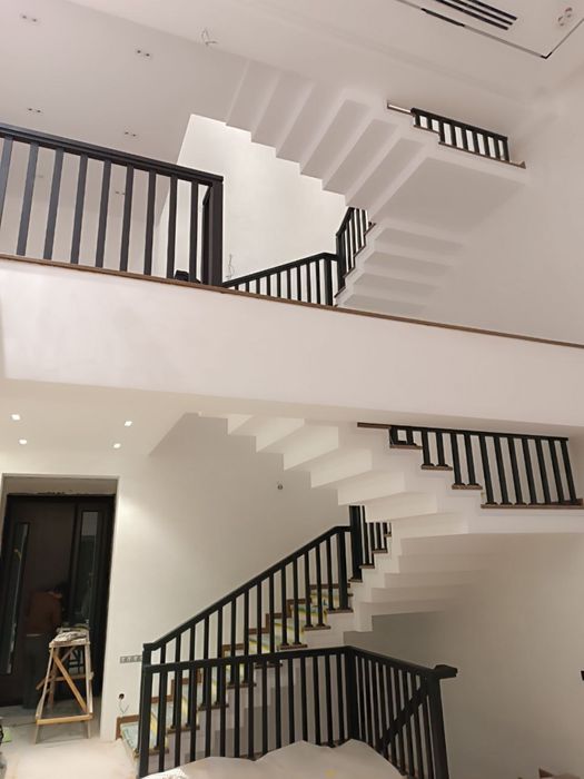 Перила в стиле хай тек