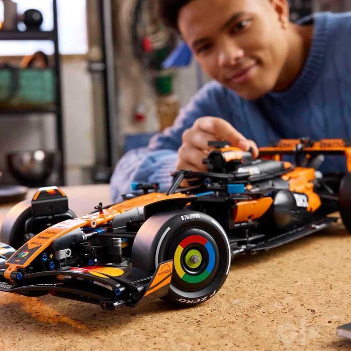 Конструктор LEGO Technic McLaren MCL39 F1 Car Building Set! Оригинал!