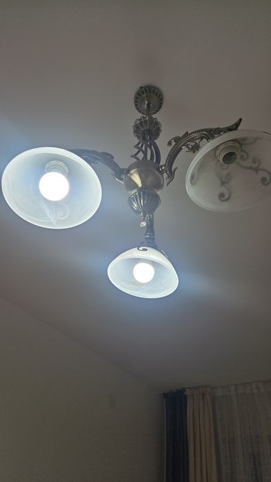 Люстры разные для комнат