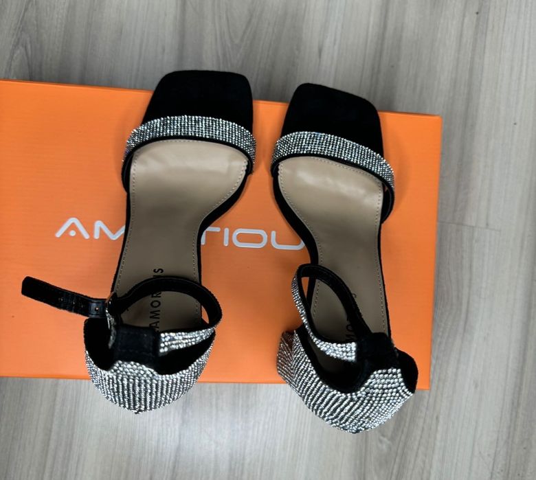 сандали на ток Glamorous