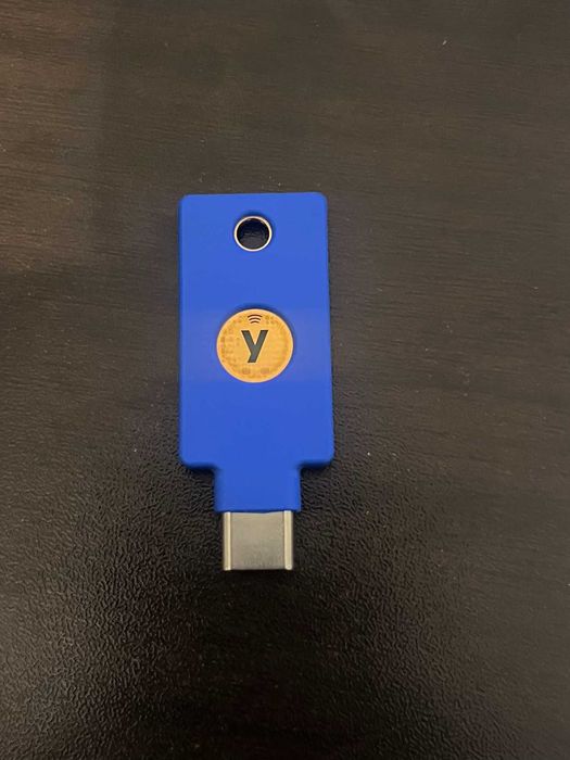 Yubico ключ за сигурност USB C NFC Iphone Windows ключ FIDO НОВ