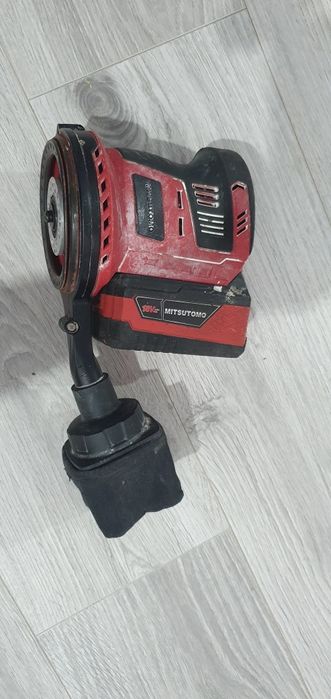 Reparații scule electrice sau pe benzină