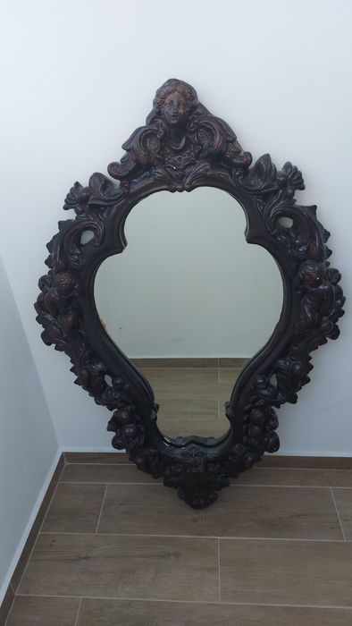 Масивно/ ретро стенно огледало