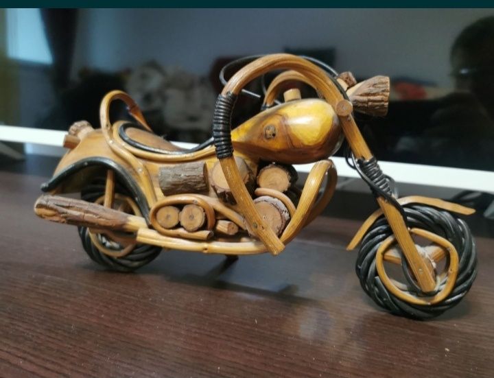 Motocicleta de lemn de colectie 32 cm