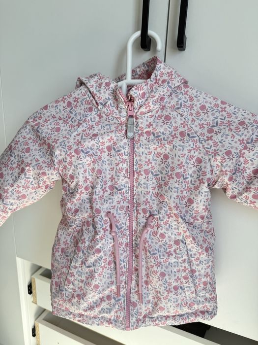 Продам весенюю куртку