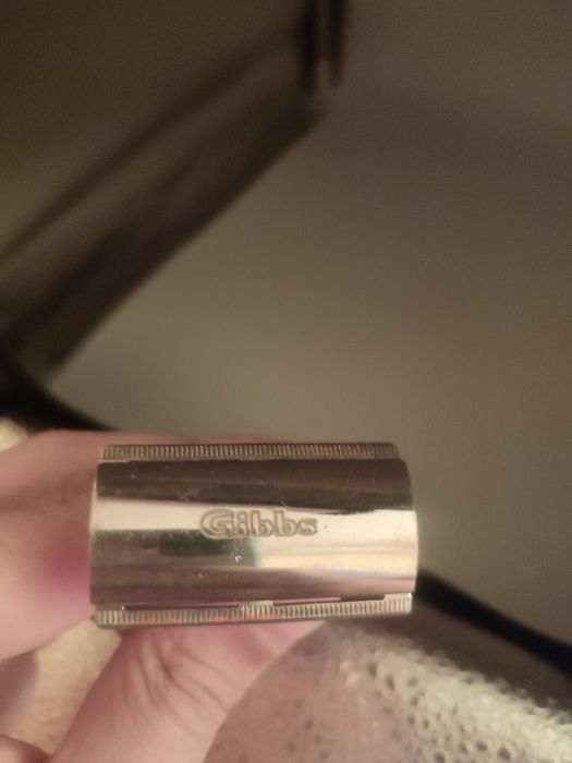 Винтидж самобръсначка Gibbs made in France в кутия на  Kirby Beard co