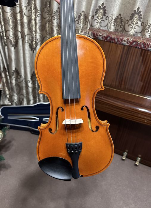 Продам скрипку 4/4 Yamaha срочно!