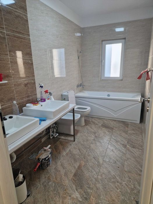 Inchiriez duplex Ploiesti pt cabinete medicale