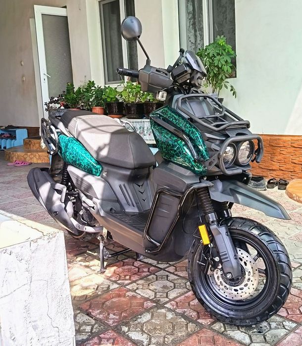 Продаётся скутер танк. Skuter tank sotiladi