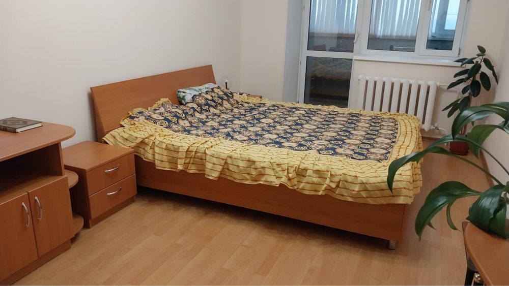 Продам Спальный Гарнитур