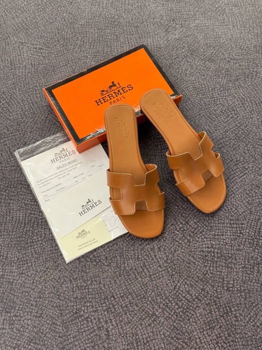 Дамски стилни чехли