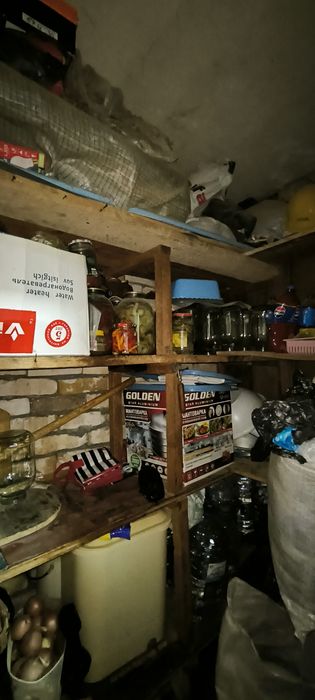 Уй сотилади хамма шароитлари бор