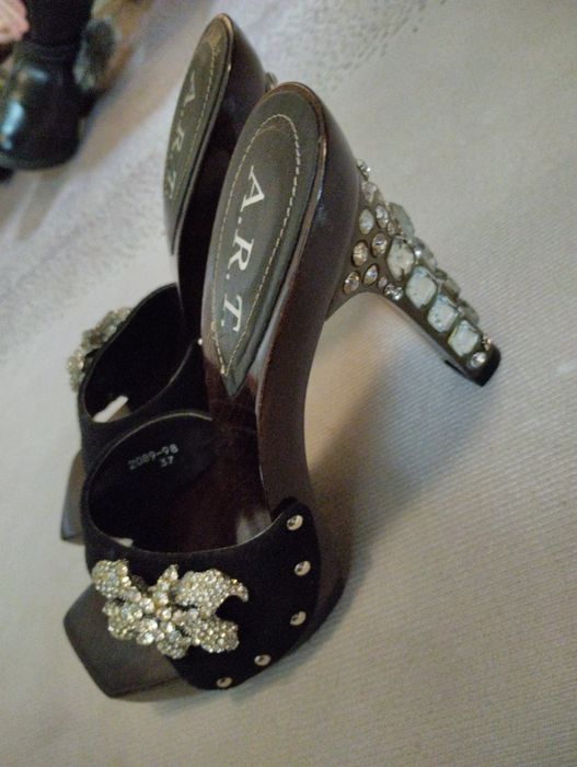 Шлепки эксклюзивные очень крутые