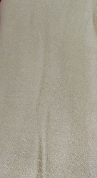 Вълнени парчета плат