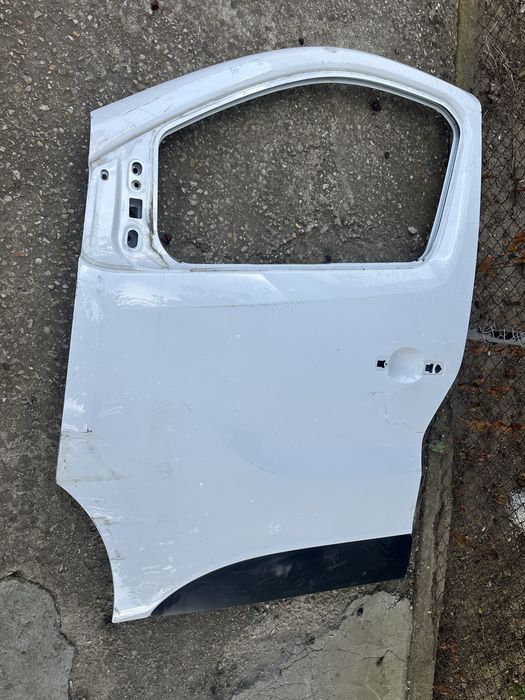 Ușă stânga față renault trafic 3.opel vivaro.