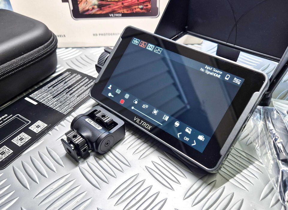 Монитор Viltrox - DC-550 Pro, 1920x1080 5.5"